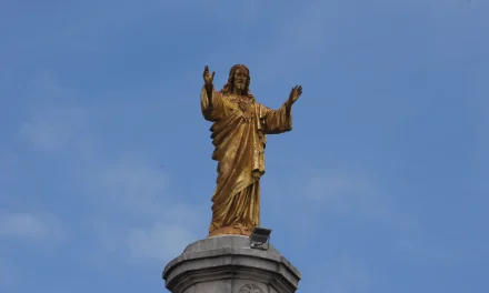 5 Obras-Primas de José Saramago que Vão Além do Realismo Mágico