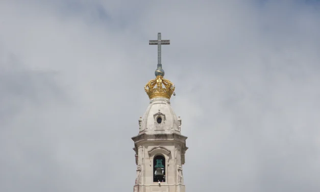 O Culto da Perfeição: Por Que Aceitar a Imperfeição é o Primeiro Passo para a Paz Interior